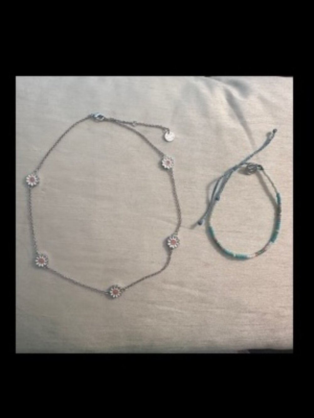 Pura Vida Daisy Choker Necklace and Beaded Bracelet